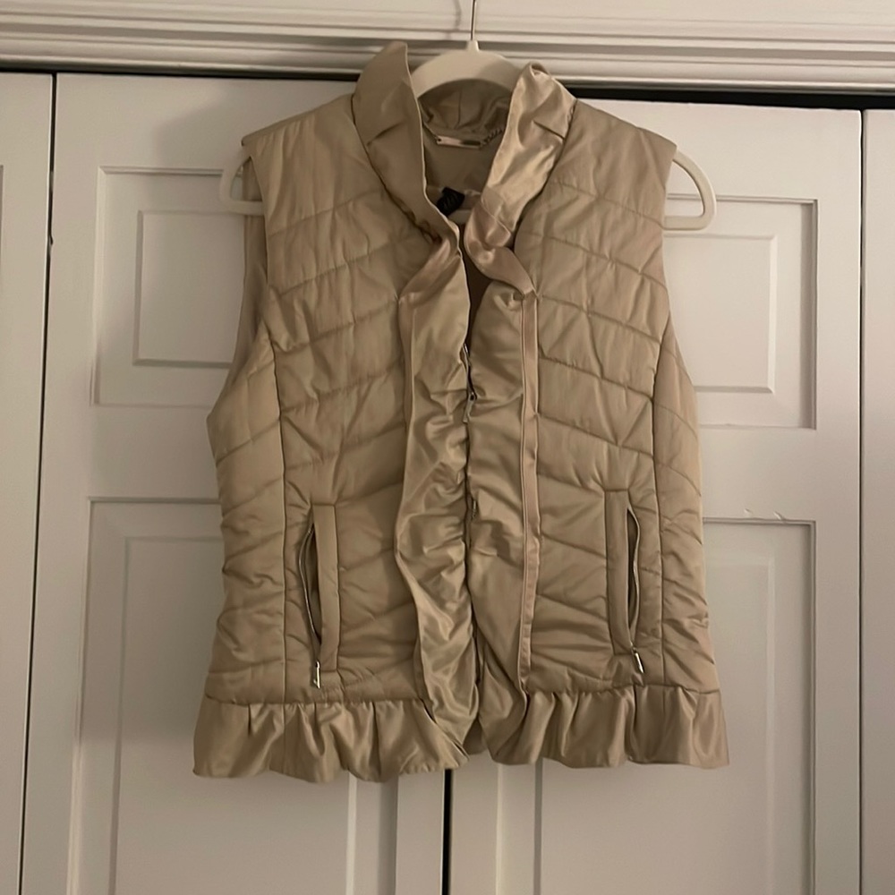 White House black market ruffled vest